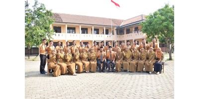 DEWAN GURU