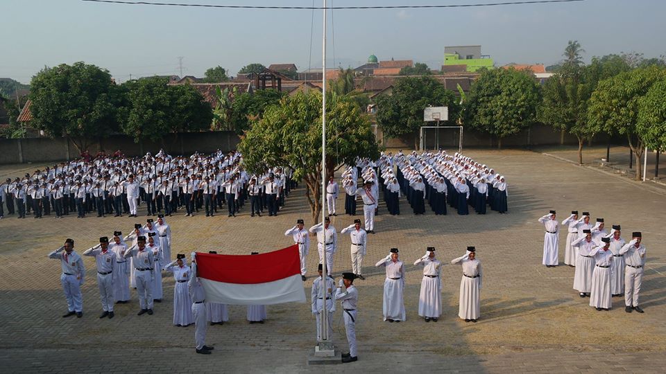 UPACARA BENDERA